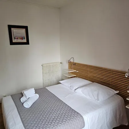 Eperonniere Villa *