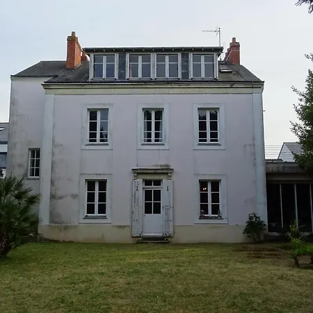 Вилла Eperonniere