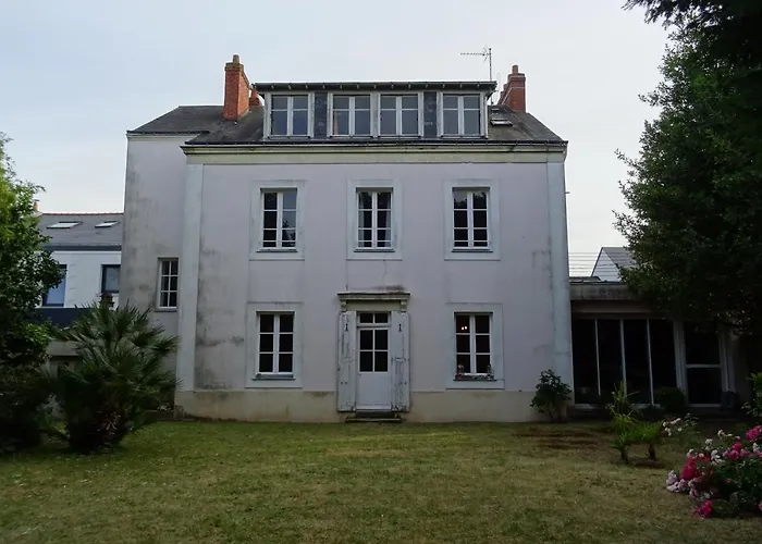 Вилла Eperonniere